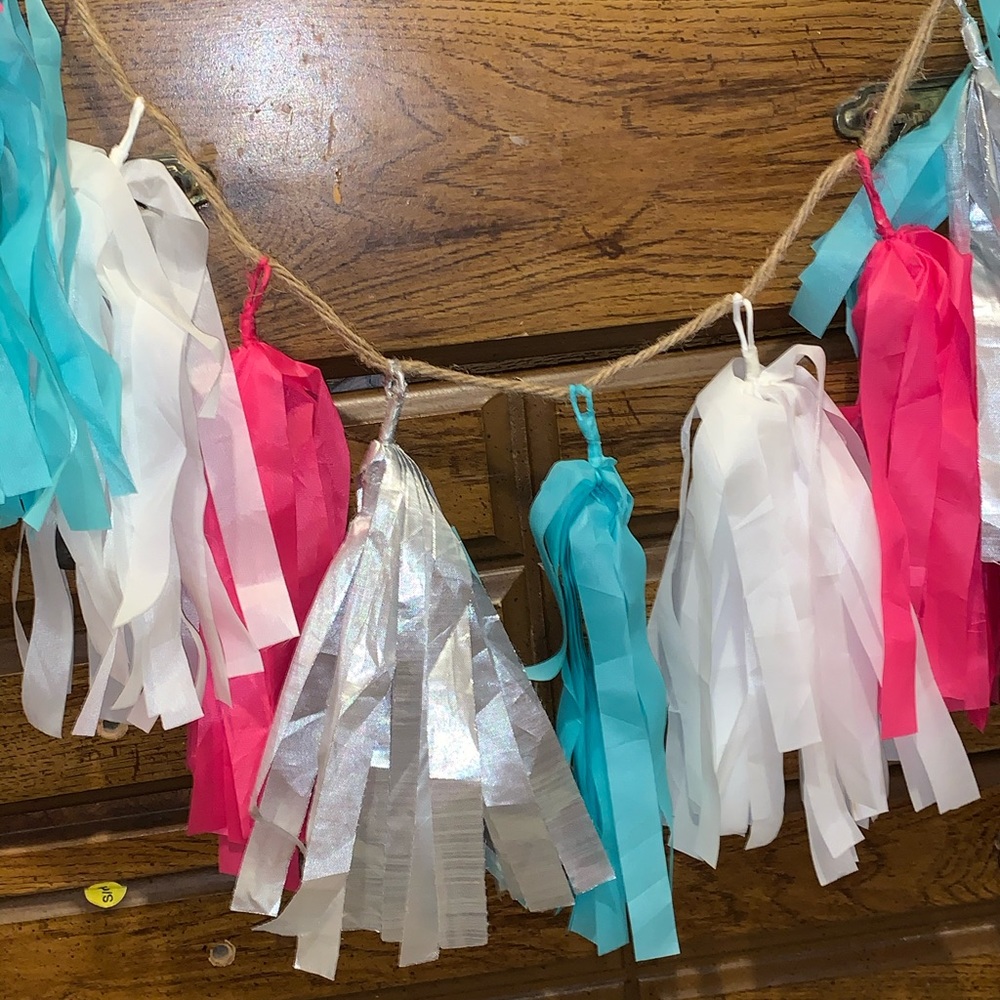 ✨✨✨Tri-Color Decorative Garland! ✨✨✨ - Picture 3 of 13